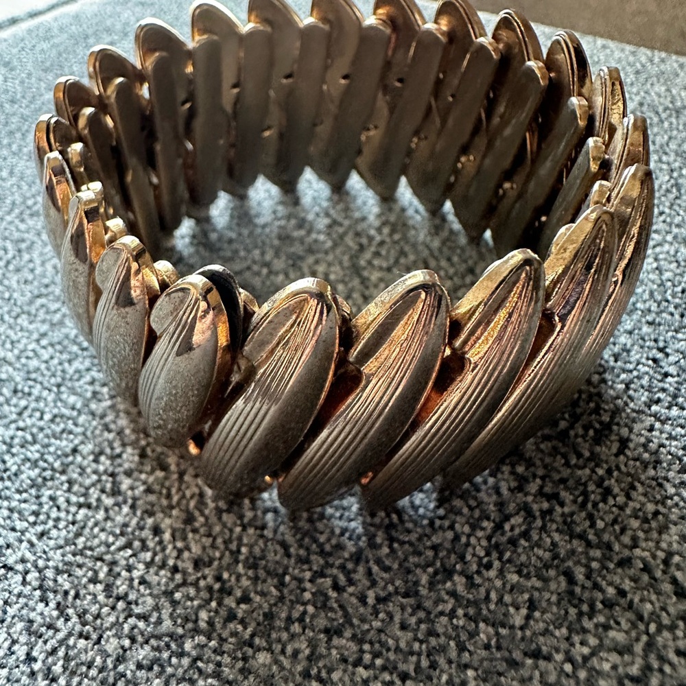 Vintage Bergere Japan Wide Goldtone Expansion Bracelet- Signed